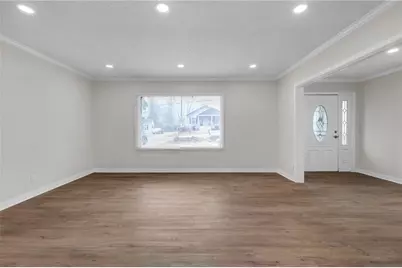 2060 Baker Rd, Atlanta, GA 30318 - Photo 4