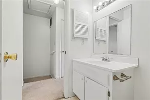 2060 Kings Gate Circle, Snellville, GA 30078 - Photo 16