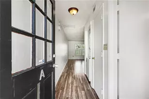 2060 Kings Gate Circle, Snellville, GA 30078 - Photo 2