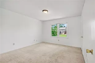 2060 Kings Gate Circle, Snellville, GA 30078 - Photo 12