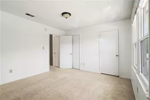 2060 Kings Gate Circle, Snellville, GA 30078 - Photo 18