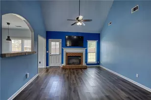 2123 Kellington Dr, McDonough, GA 30253 - Photo 4