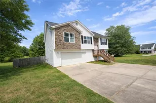 400 Kissee Ct, Jackson, GA 30233 - Photo 2