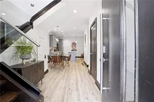 1076 Center St NW, Atlanta, GA 30318 - Photo 2