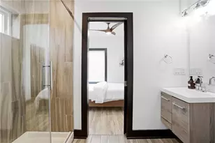 1076 Center St NW, Atlanta, GA 30318 - Photo 10