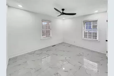 136 Victor Circle NW, Atlanta, GA 30314 - Photo 16