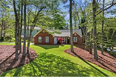 4069 Manor Hill Place, Buford, GA 30519 - Photo 2