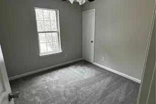 2463 Meadow Springs Dr, Lithonia, GA 30058 - Photo 16
