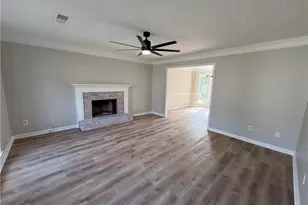 979 Sugar Crossing Ln, Sugar Hill, GA 30518 - Photo 4