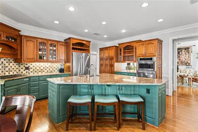 885 Carlton Ridge NE, Atlanta, GA 30342 - Photo 26