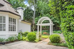 885 Carlton Ridge NE, Atlanta, GA 30342 - Photo 70
