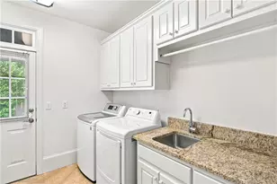 885 Carlton Ridge NE, Atlanta, GA 30342 - Photo 46