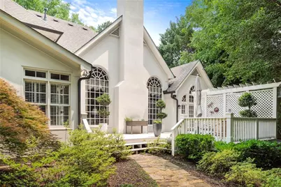 885 Carlton Ridge NE, Atlanta, GA 30342 - Photo 72