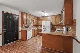 3200 Woodbridge, Snellville, GA 30039 - Photo 10