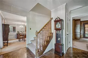 5895 Greenbrier Rd, Atlanta, GA 30328 - Photo 6