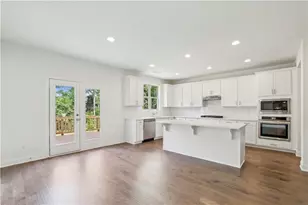 5977 Creek Indian Dr, Sugar Hill, GA 30518 - Photo 6