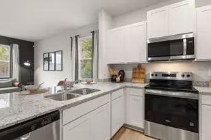 2017 Roseleigh Dr, Douglasville, GA 30134 - Photo 8