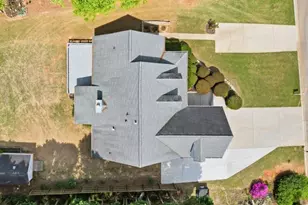 404 Vineyard Dr, Dallas, GA 30132 - Photo 4