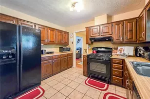 5766 Hilton Ridge Rd, Lithonia, GA 30058 - Photo 8