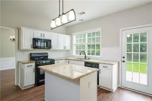 8405 Friarbridge Dr, Suwanee, GA 30024 - Photo 10