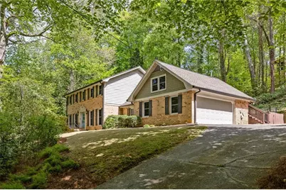 2497 Greenglade Road NE, Atlanta, GA 30345 - Photo 2