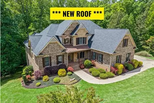 4726 Quailwood Dr, Flowery Branch, GA 30542 - Photo 2