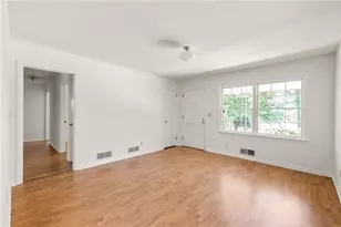 2569 Wilson Woods Dr, Decatur, GA 30033 - Photo 10