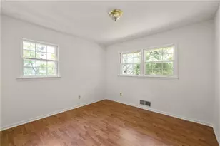 2569 Wilson Woods Dr, Decatur, GA 30033 - Photo 24