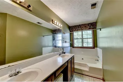 2154 Crystal Lake Drive, Lawrenceville, GA 30044 - Photo 42