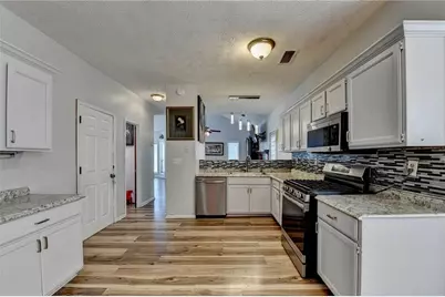 2154 Crystal Lake Drive, Lawrenceville, GA 30044 - Photo 28