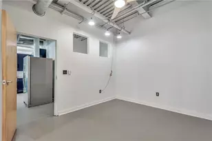 400 Village Parkway NE, Atlanta, GA 30306 - Photo 22