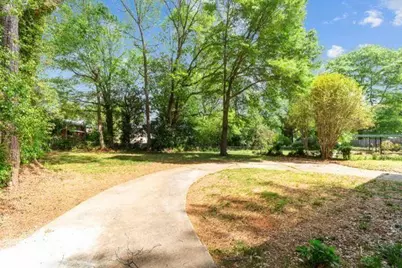 8 Larose SW, Marietta, GA 30060 - Photo 36