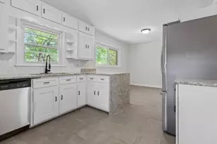 8 Larose SW, Marietta, GA 30060 - Photo 16