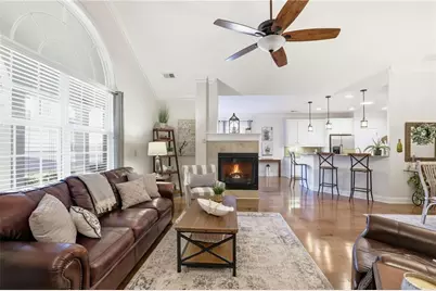 2637 Grapevine Circle #702, Cumming, GA 30041 - Photo 8