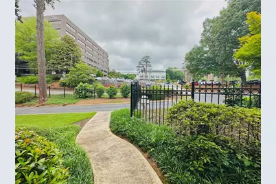 346 Carpenter Drive #4, Atlanta, GA 30328 - Photo 12