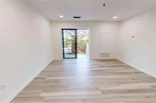 300 Johnson Ferry Road NE, Atlanta, GA 30328 - Photo 30