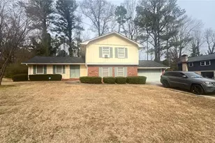 3932 Pinehurst Valley Dr, Decatur, GA 30034 - Photo 1
