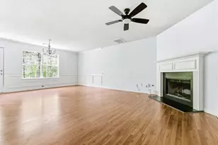 127 Hidden Creek Dr, Canton, GA 30114 - Photo 2