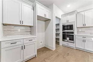 158 Races Rd, Hoschton, GA 30548 - Photo 16