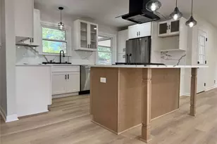 1720 Starlight Dr, Marietta, GA 30062 - Photo 4