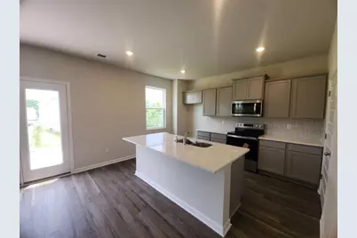 146 Aster Avenue, Locust Grove, GA 30248 - Photo 4