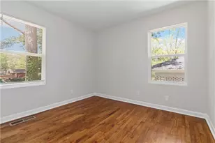 1907 Clarke, Decatur, GA 30035 - Photo 12