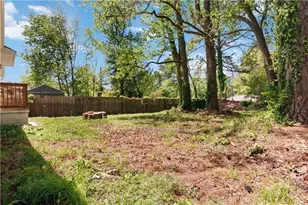 1907 Clarke, Decatur, GA 30035 - Photo 22