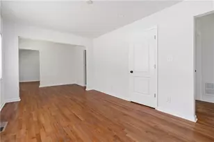 1907 Clarke, Decatur, GA 30035 - Photo 16