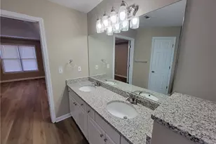 1035 Chandler Park Ct, Lawrenceville, GA 30043 - Photo 20