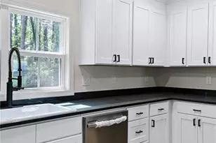 4289 Kimball Rd SW, Atlanta, GA 30331 - Photo 8