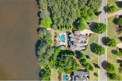 1225 Waterfall Lane, Acworth, GA 30101 - Photo 8