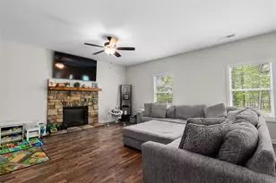 218 Randall Dr, Carrollton, GA 30117 - Photo 10