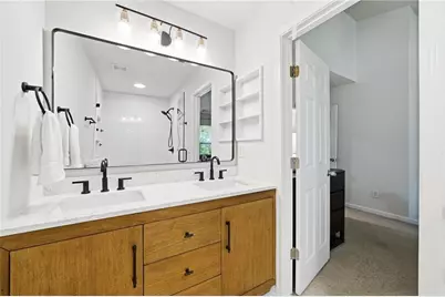 1129 Liberty Parkway NW, Atlanta, GA 30318 - Photo 18