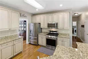 1112 Oakhurst Trail, Lawrenceville, GA 30043 - Photo 18